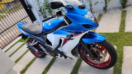 SUZUKI GSX 650 F 
